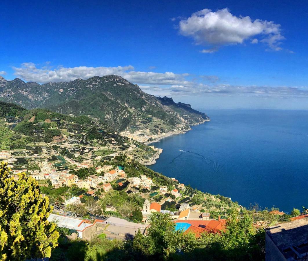 Casa Vacanze Seahorse Salerno Exterior foto